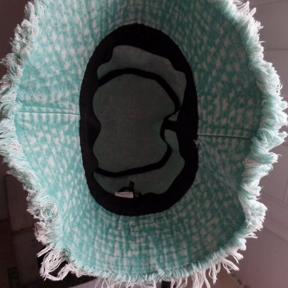 Upcycled Bucket Hat Granny Squares Frayed Canvas Turquoise Denim Cap NWOT - Picture 7 of 7